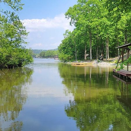 Lakeside Hot Springs Retreat With Kayaks And Boat Dock Hot Springs Village Exterior photo
