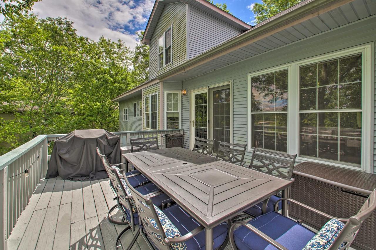 Lakeside Hot Springs Retreat With Kayaks And Boat Dock Hot Springs Village Exterior photo