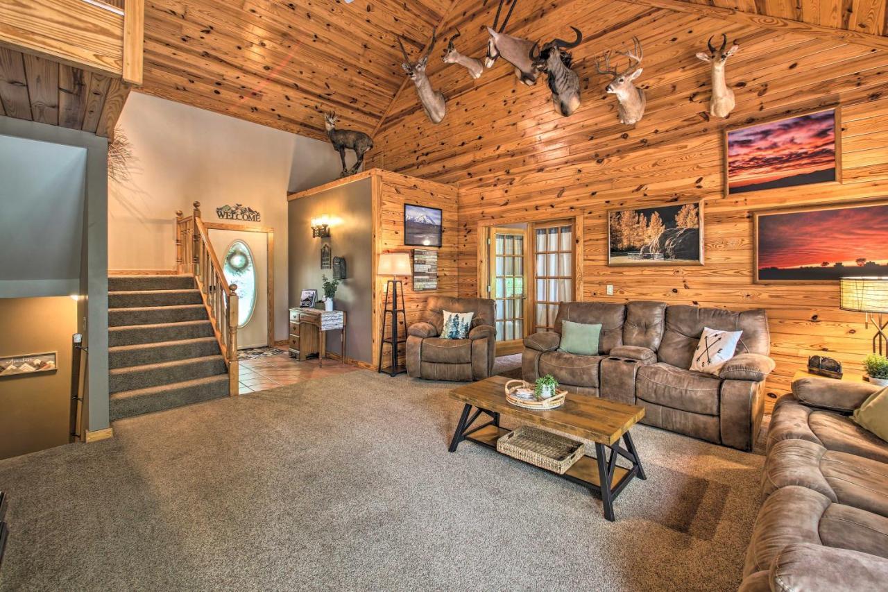 Lakeside Hot Springs Retreat With Kayaks And Boat Dock Hot Springs Village Exterior photo